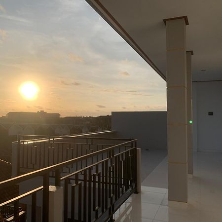 The Lima Home Stay In Canggu Exteriör bild