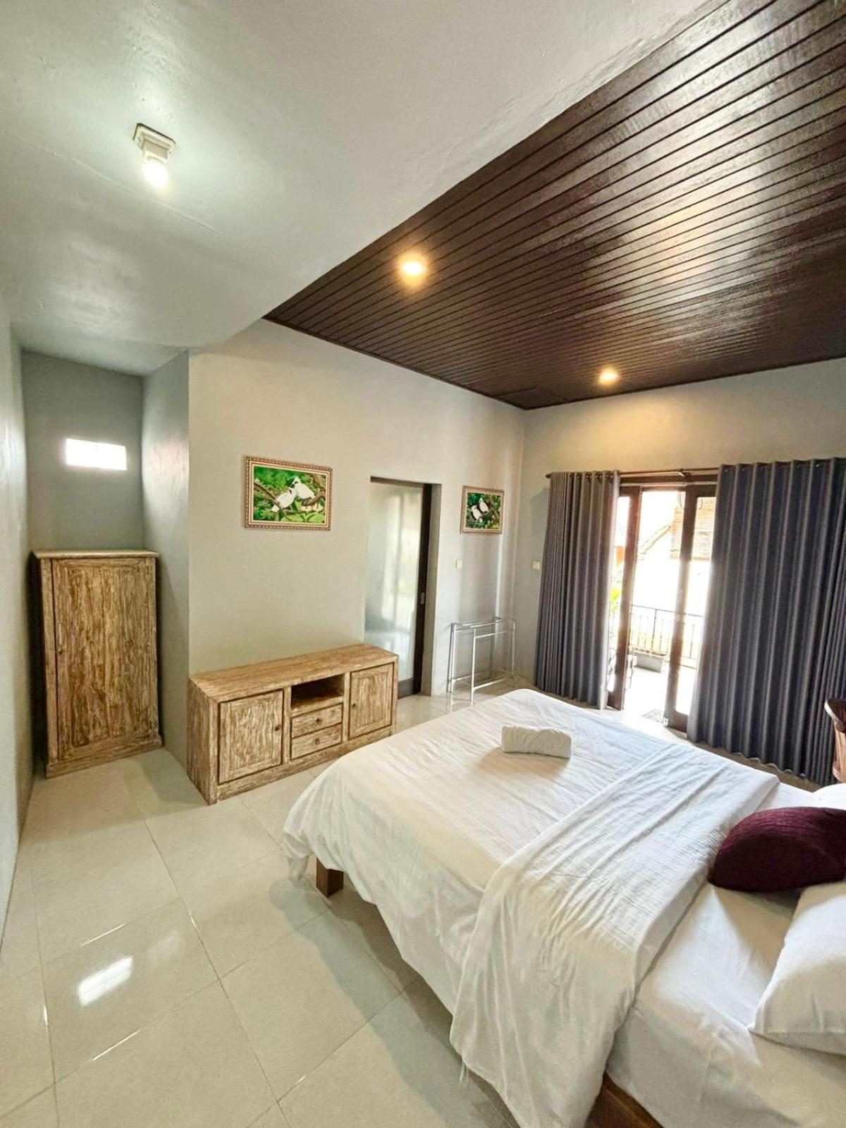 The Lima Home Stay In Canggu Exteriör bild