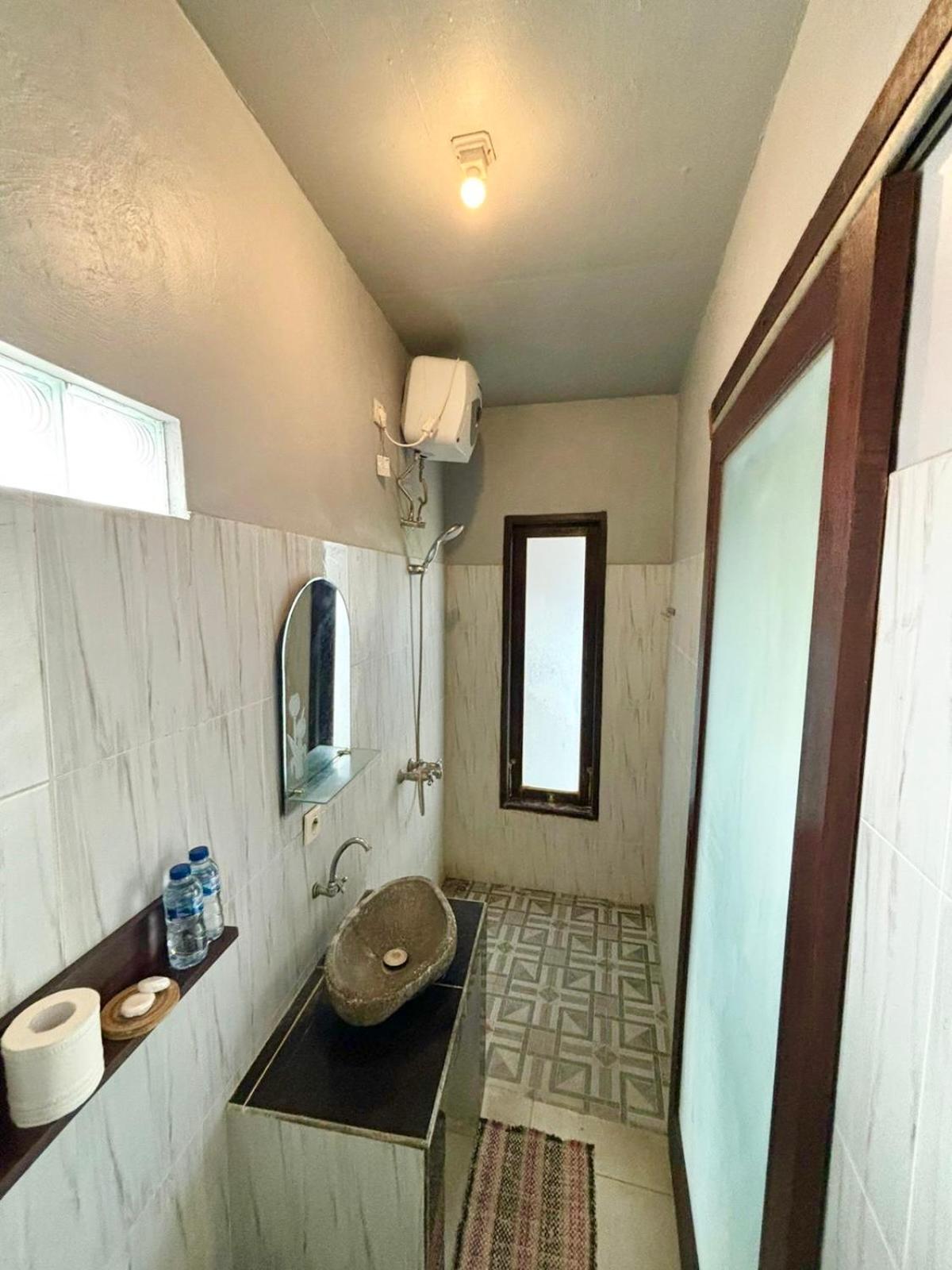 The Lima Home Stay In Canggu Exteriör bild